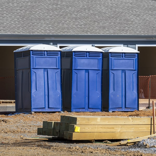 what is the maximum capacity for a single portable toilet in Forest Lakes Arizona